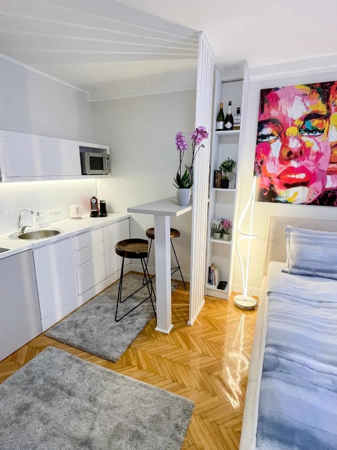 Apartamento Skadarlija Colorway Belgrado Exterior foto