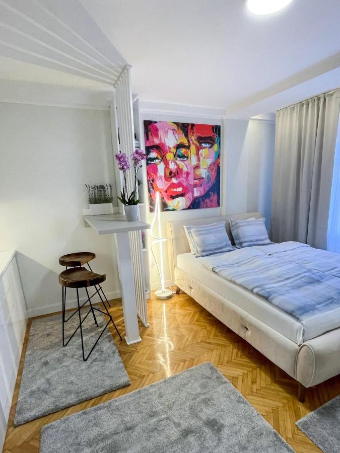 Apartamento Skadarlija Colorway Belgrado Exterior foto